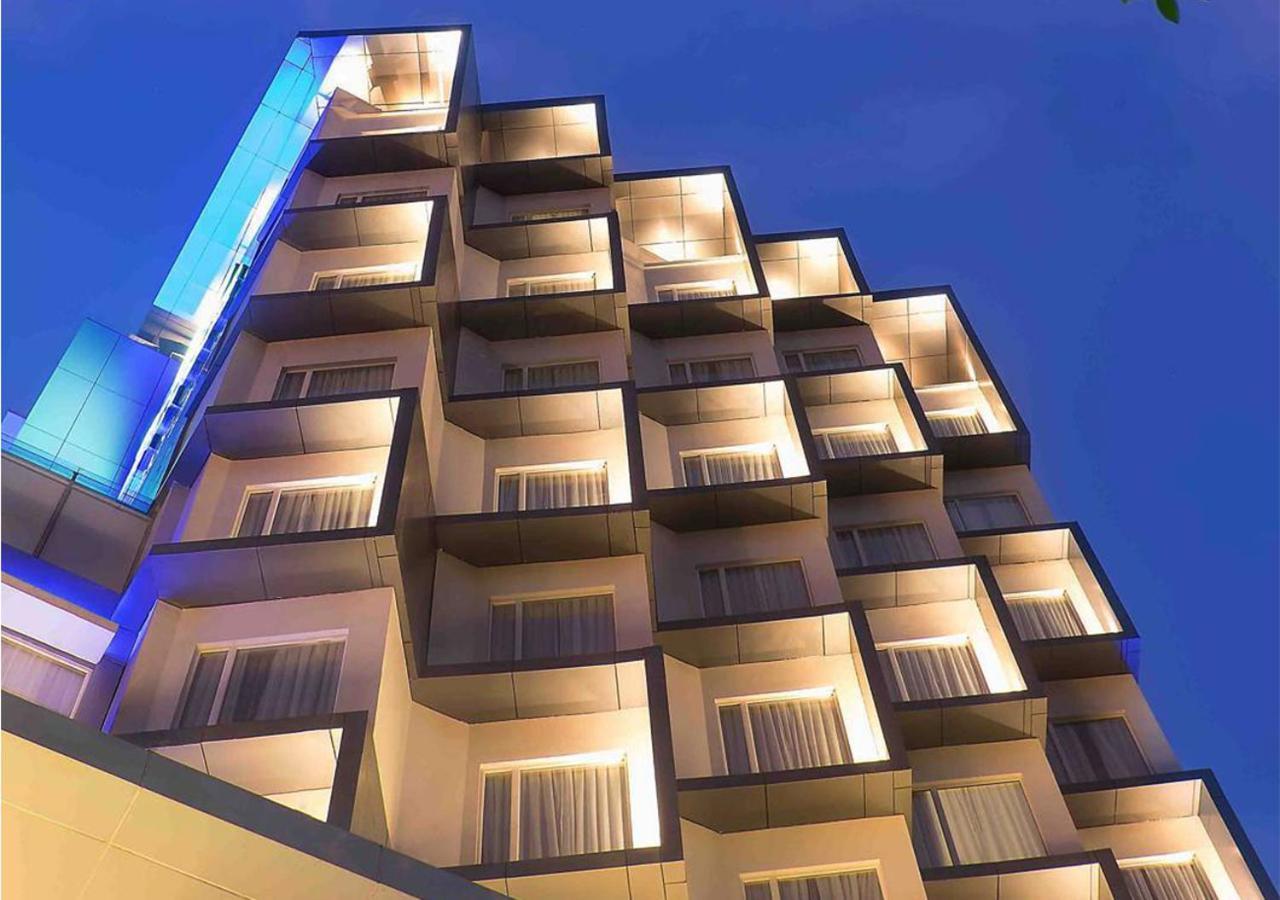 Holiday Inn Express Jakarta Wahid Hasyim By Ihg Buitenkant foto