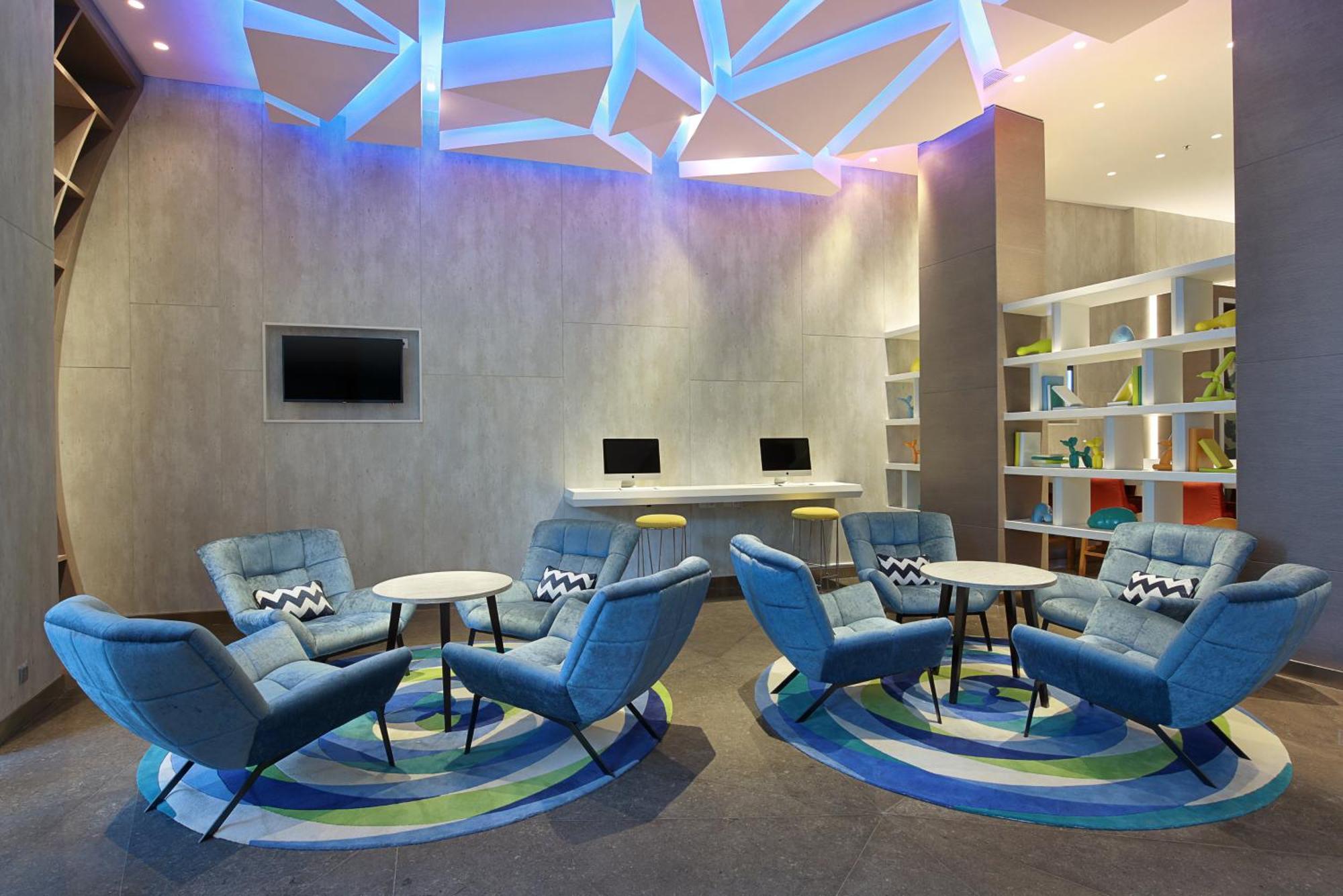 Holiday Inn Express Jakarta Wahid Hasyim By Ihg Buitenkant foto
