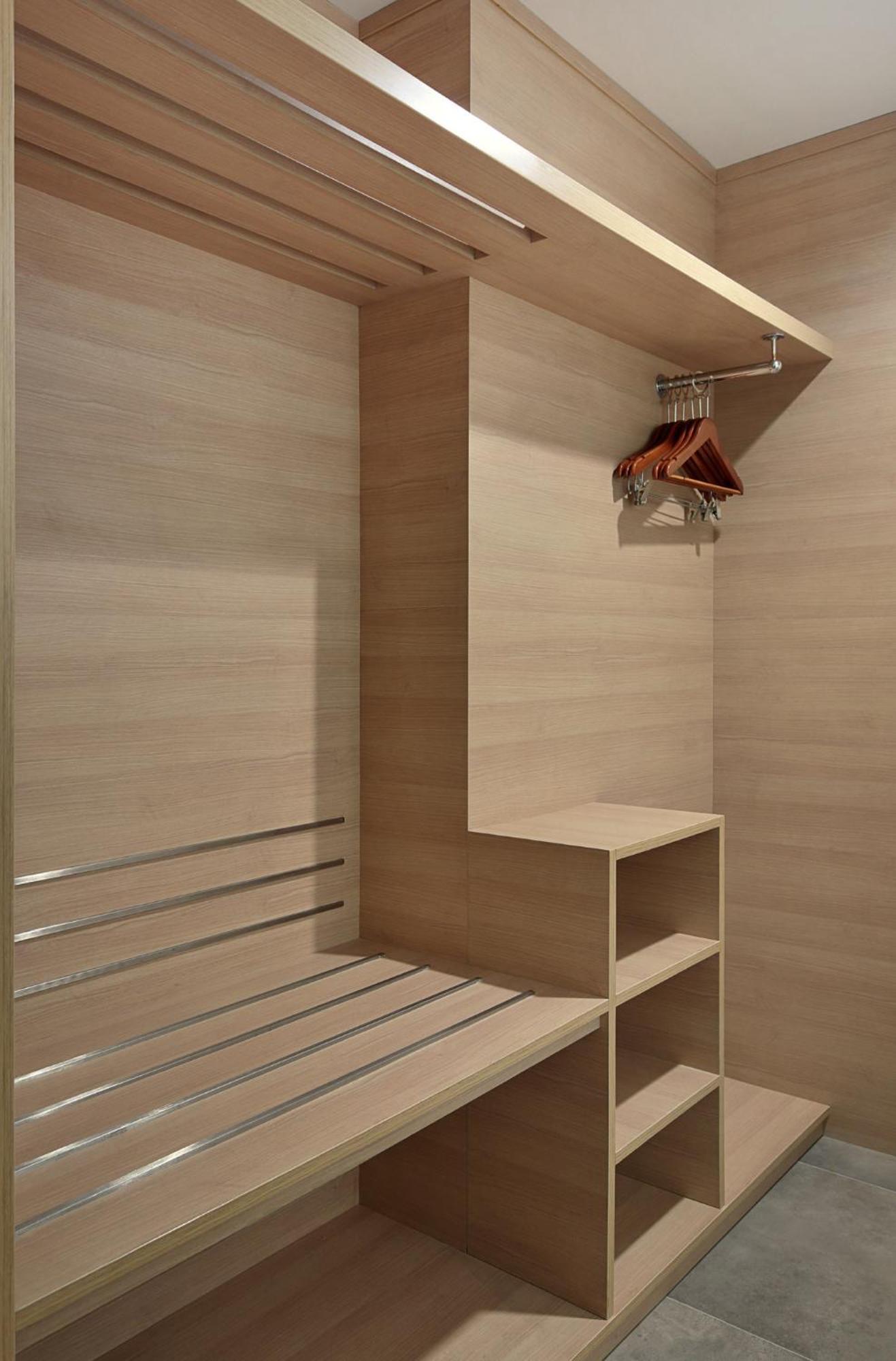 Holiday Inn Express Jakarta Wahid Hasyim By Ihg Buitenkant foto