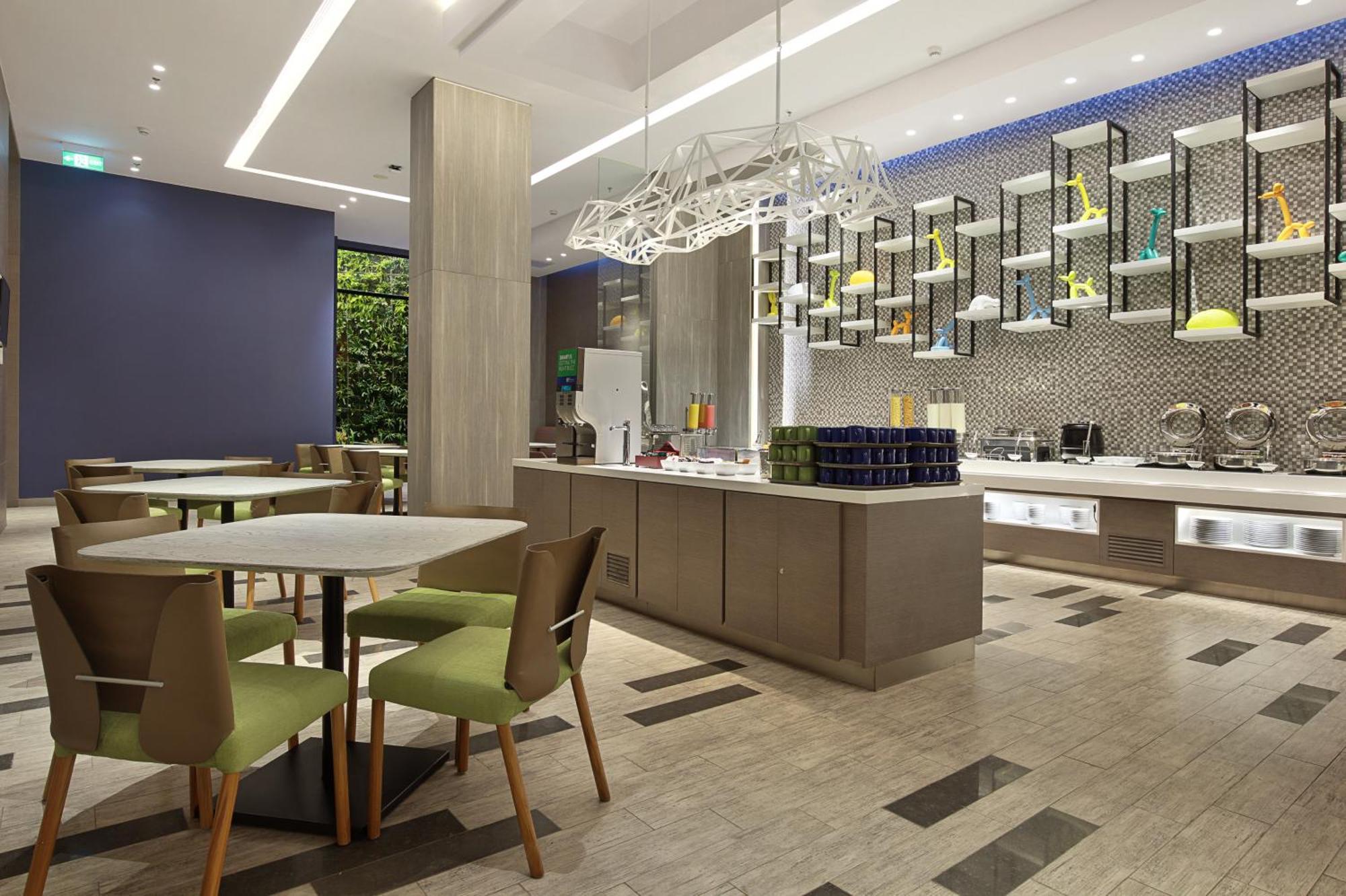 Holiday Inn Express Jakarta Wahid Hasyim By Ihg Buitenkant foto