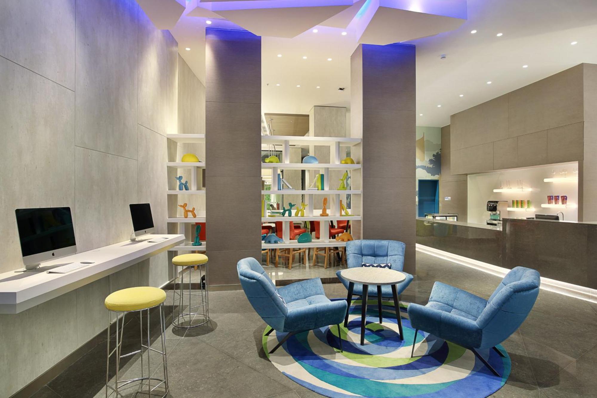 Holiday Inn Express Jakarta Wahid Hasyim By Ihg Buitenkant foto