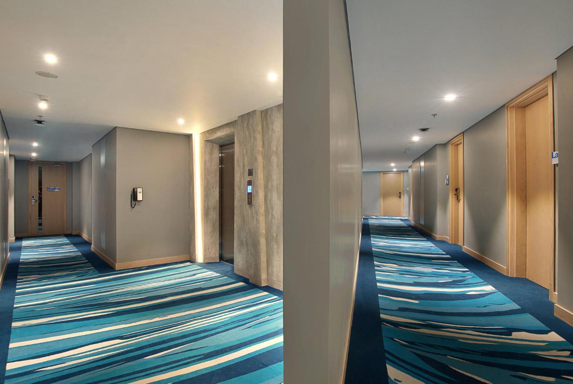 Holiday Inn Express Jakarta Wahid Hasyim By Ihg Buitenkant foto