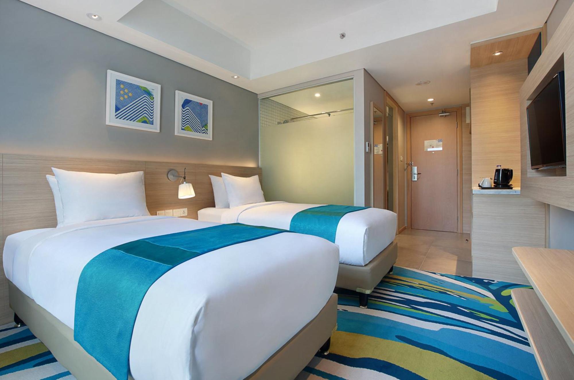 Holiday Inn Express Jakarta Wahid Hasyim By Ihg Buitenkant foto
