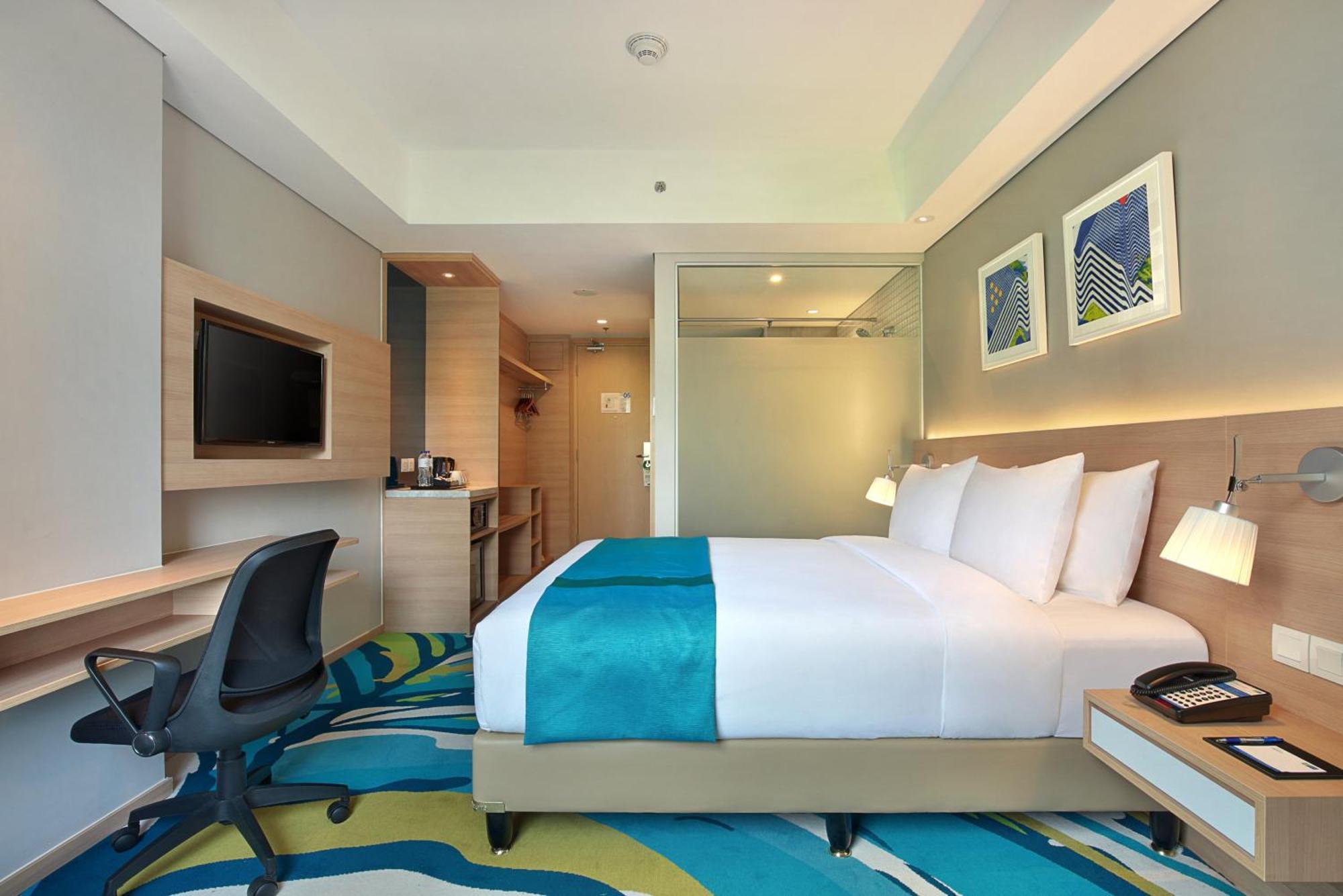 Holiday Inn Express Jakarta Wahid Hasyim By Ihg Buitenkant foto
