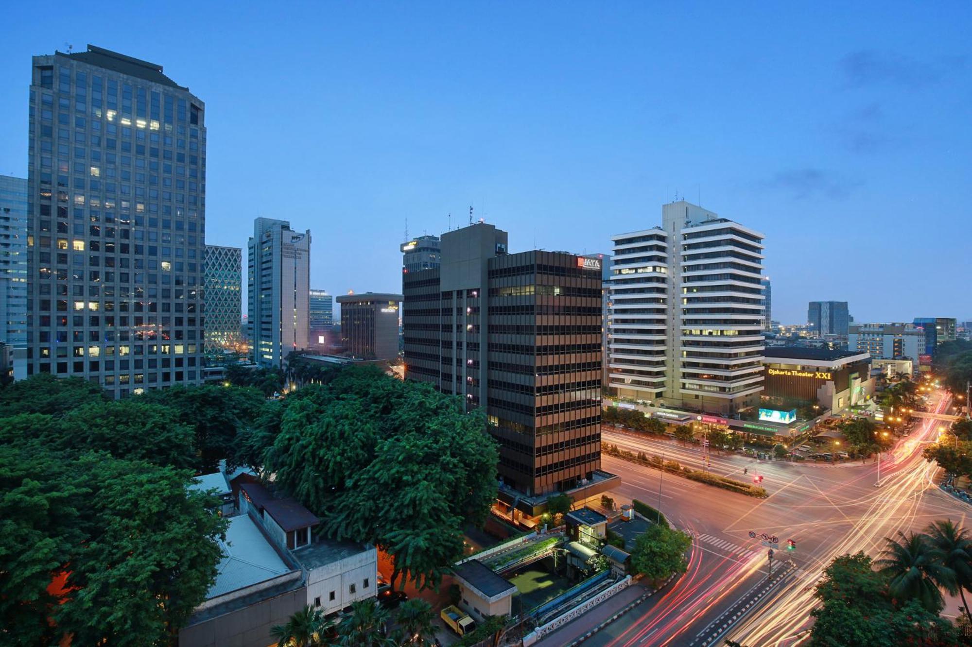 Holiday Inn Express Jakarta Wahid Hasyim By Ihg Buitenkant foto