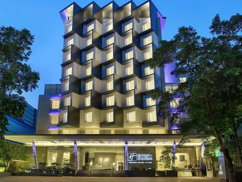 Holiday Inn Express Jakarta Wahid Hasyim By Ihg Buitenkant foto